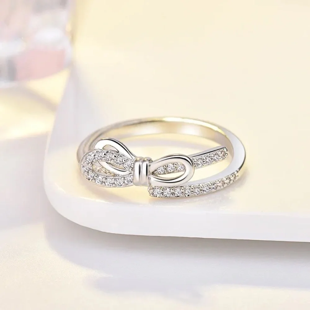 *XYLIA* Silver x Rhinestone Bow Fashion Ring
